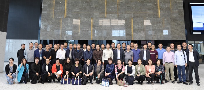 沈阳市委党校学员莅临沈阳99499威尼斯产业园参观调研